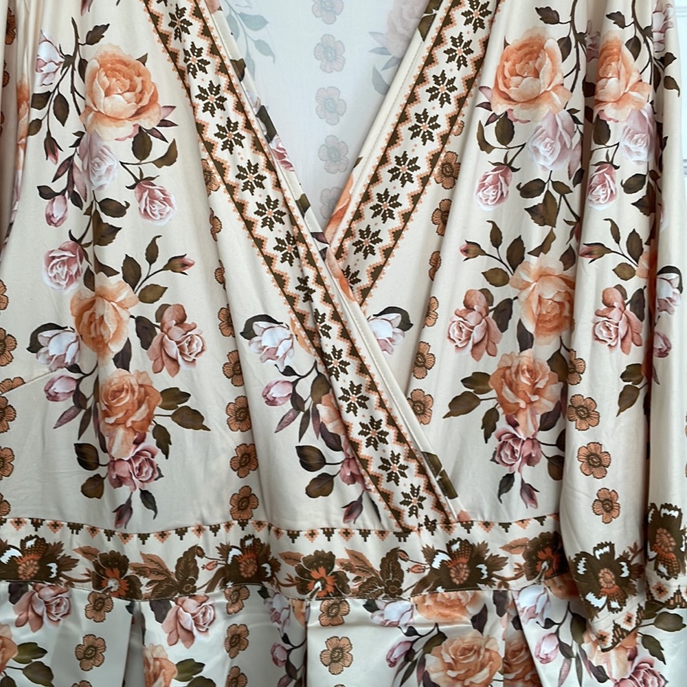 Shein Dress - Picture 5 of 10